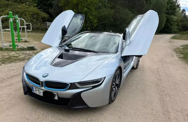 BMW I8 