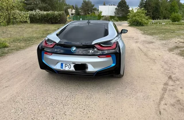 BMW I8 