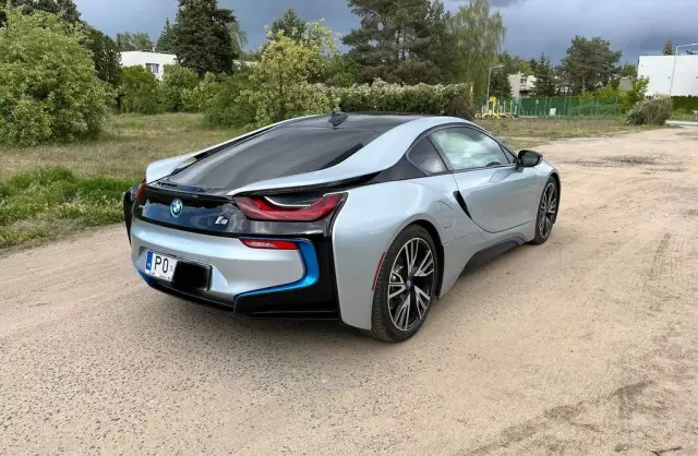 BMW I8 