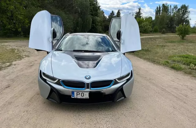 BMW I8 