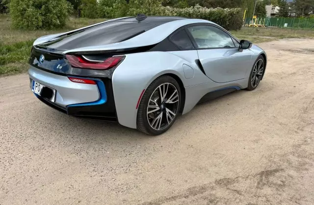 BMW I8 
