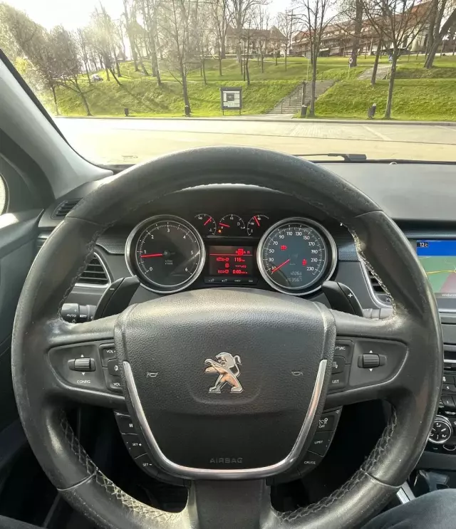 PEUGEOT 508 