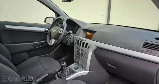 OPEL Astra 1.7 CDTI Caravan DPF (119g) Edition