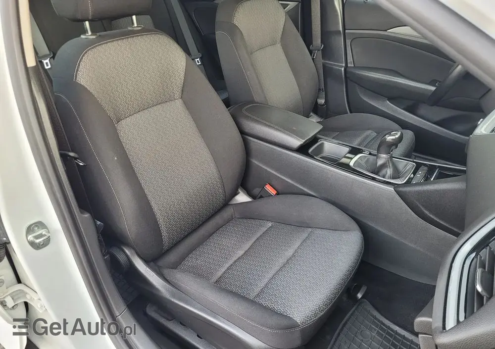 OPEL Insignia 1.6 Business Edition