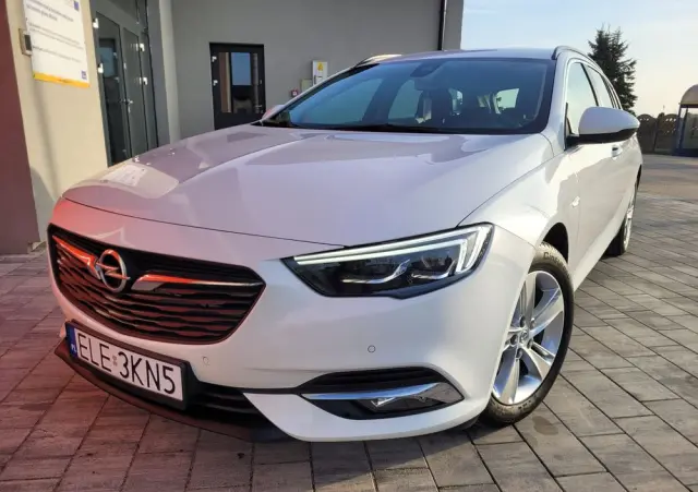 OPEL Insignia 1.6 Business Edition