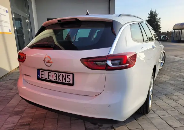 OPEL Insignia 1.6 Business Edition