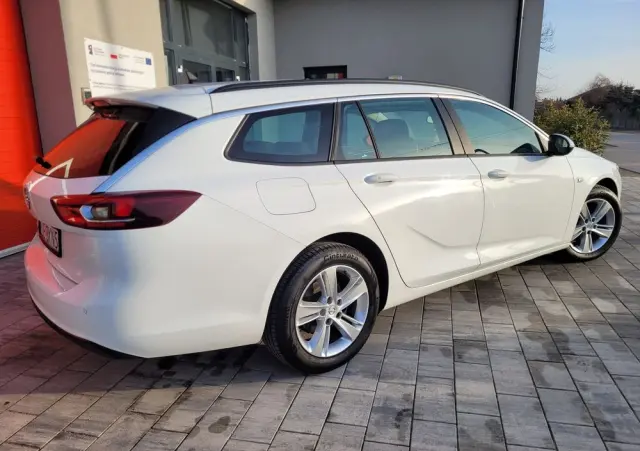 OPEL Insignia 1.6 Business Edition