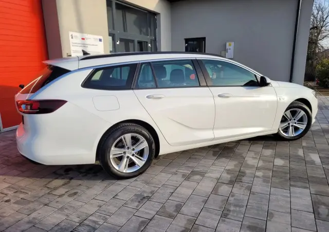 OPEL Insignia 1.6 Business Edition
