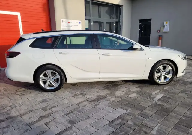 OPEL Insignia 1.6 Business Edition