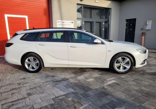 OPEL Insignia 1.6 Business Edition