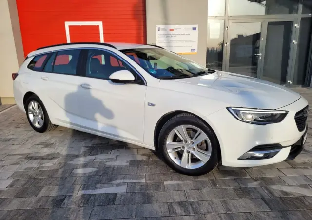 OPEL Insignia 1.6 Business Edition