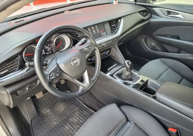 OPEL Insignia 1.6 Business Edition