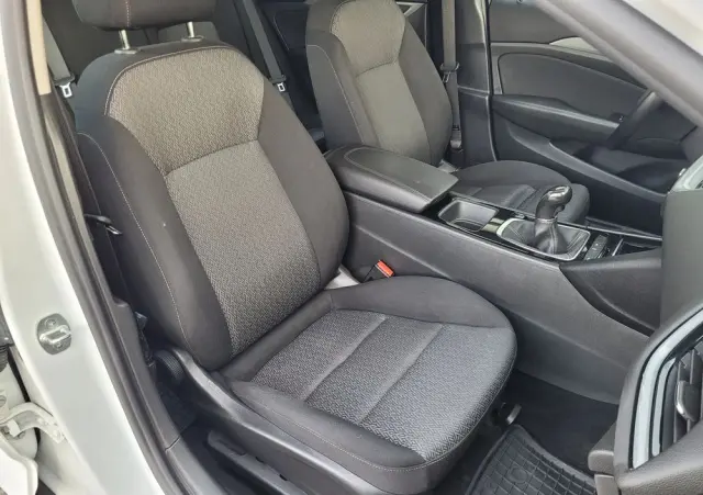 OPEL Insignia 1.6 Business Edition