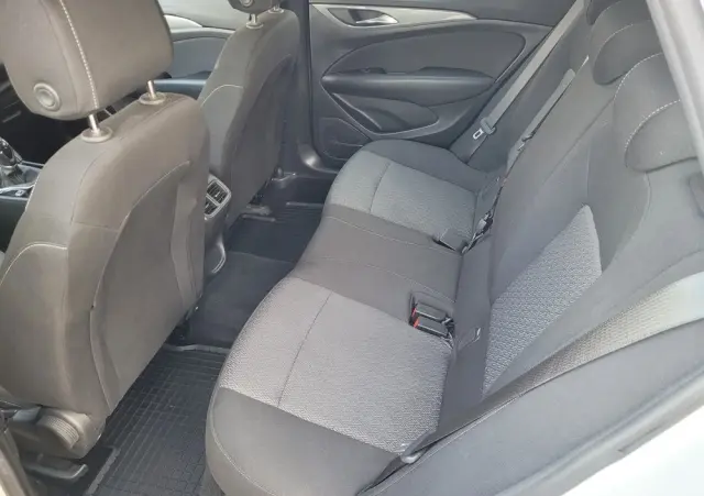 OPEL Insignia 1.6 Business Edition