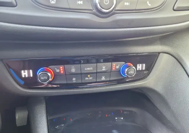 OPEL Insignia 1.6 Business Edition