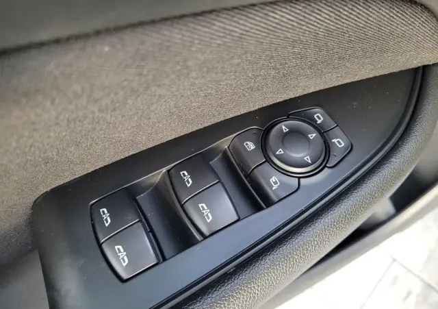 OPEL Insignia 1.6 Business Edition