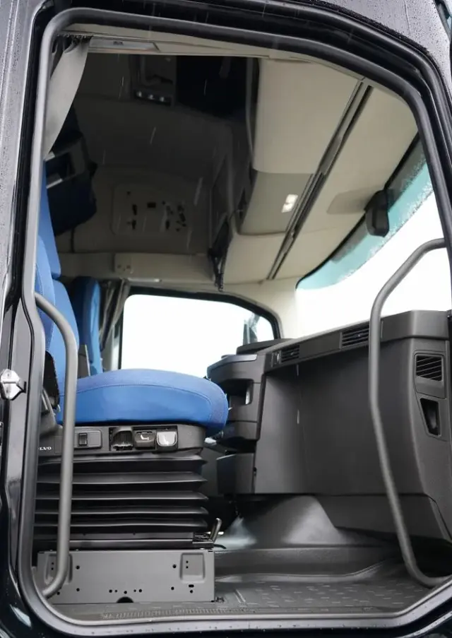 VOLVO FH 460 / KLIMATYZACJA POSTOJOWA  / I SAVE / 2023R 