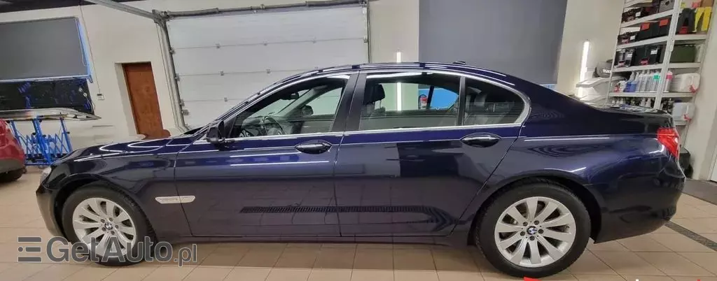 BMW Seria 7 730d (245 KM) Steptronic DPF