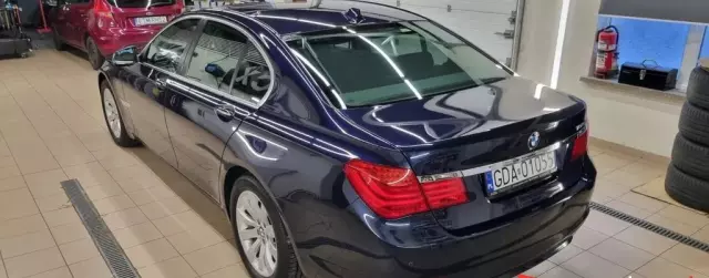 BMW Seria 7 730d (245 KM) Steptronic DPF