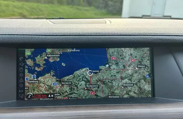 BMW Seria 7 730d (245 KM) Steptronic DPF