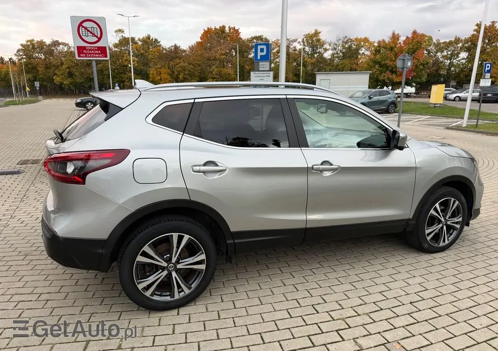 NISSAN Qashqai 1.2 DIG-T Tekna Xtronic