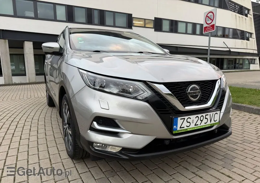NISSAN Qashqai 1.2 DIG-T Tekna Xtronic