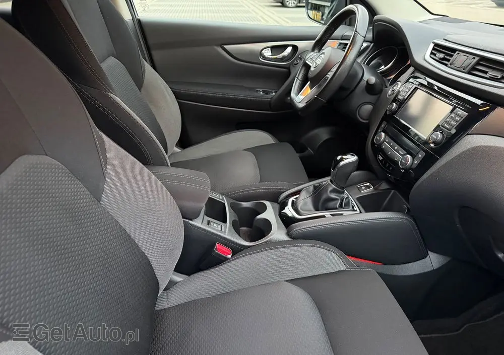 NISSAN Qashqai 1.2 DIG-T Tekna Xtronic