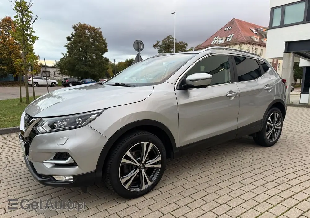 NISSAN Qashqai 1.2 DIG-T Tekna Xtronic