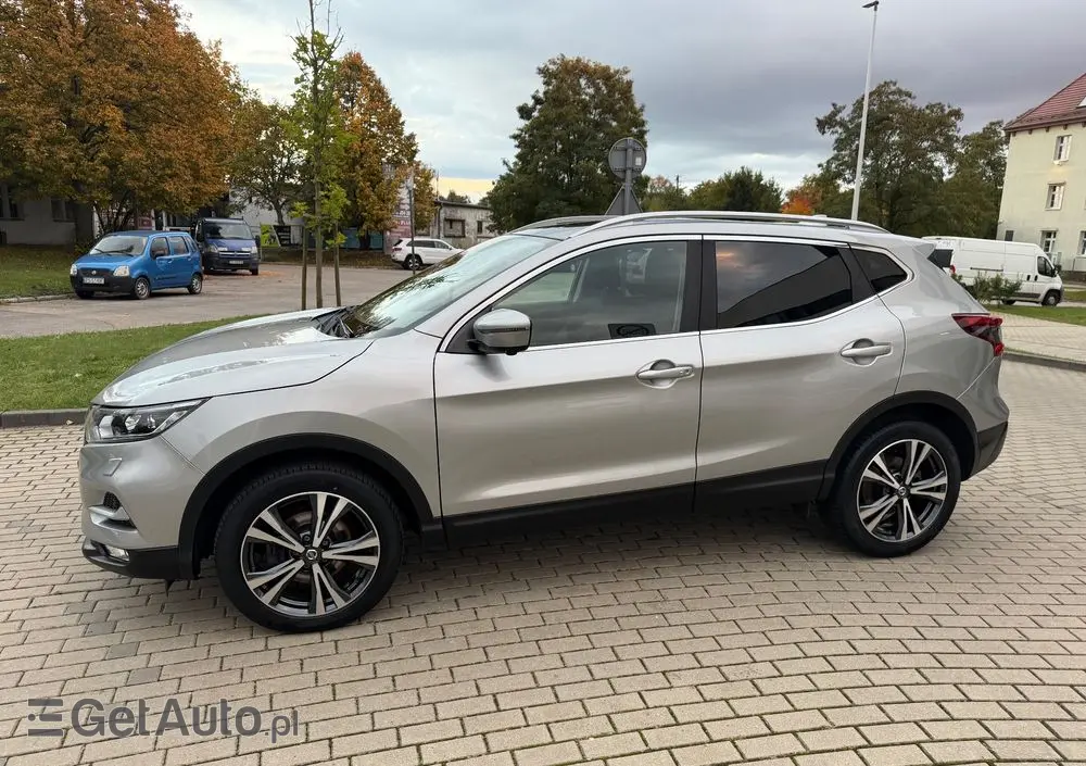 NISSAN Qashqai 1.2 DIG-T Tekna Xtronic