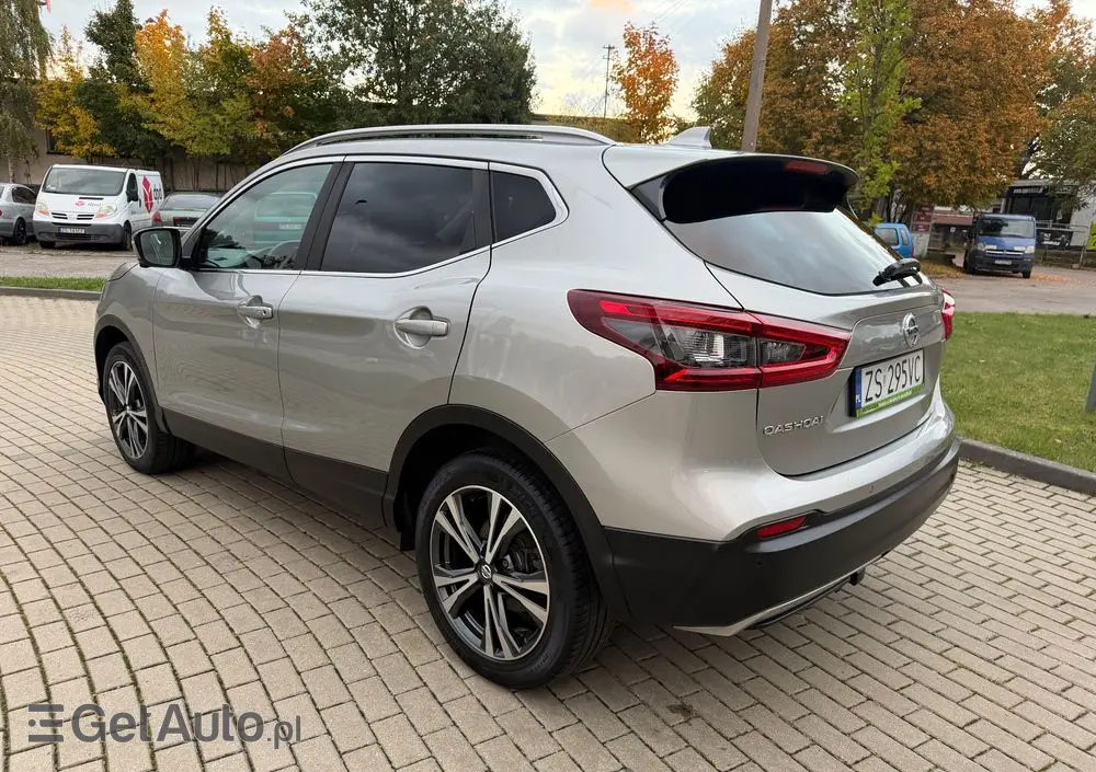 NISSAN Qashqai 1.2 DIG-T Tekna Xtronic