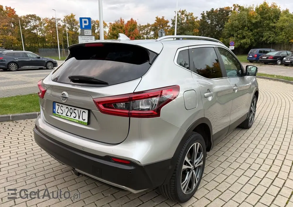 NISSAN Qashqai 1.2 DIG-T Tekna Xtronic