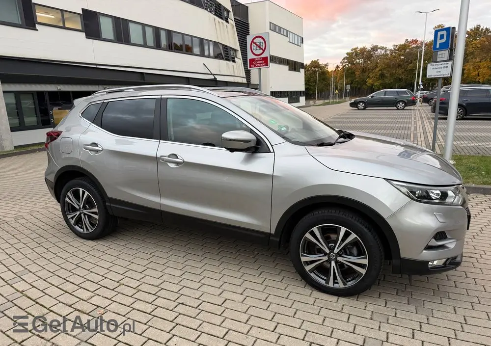NISSAN Qashqai 1.2 DIG-T Tekna Xtronic