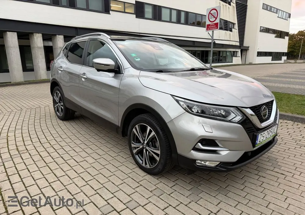 NISSAN Qashqai 1.2 DIG-T Tekna Xtronic