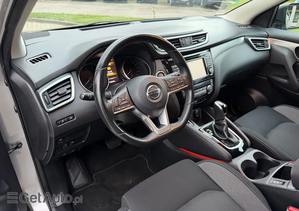 NISSAN Qashqai 1.2 DIG-T Tekna Xtronic