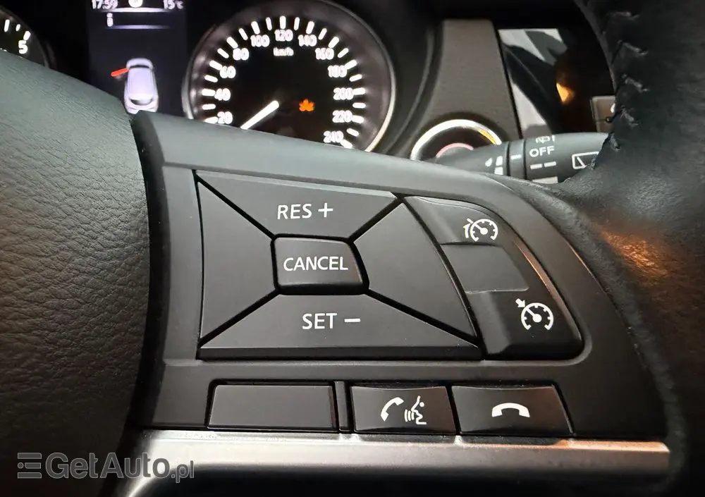 NISSAN Qashqai 1.2 DIG-T Tekna Xtronic