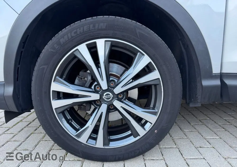NISSAN Qashqai 1.2 DIG-T Tekna Xtronic