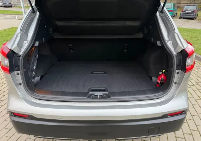 NISSAN Qashqai 1.2 DIG-T Tekna Xtronic