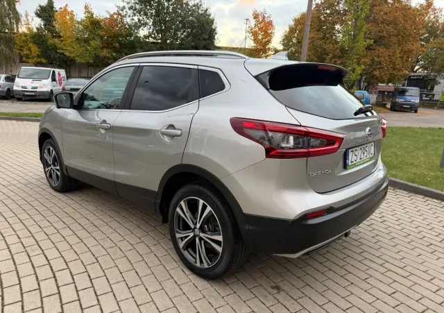 NISSAN Qashqai 1.2 DIG-T Tekna Xtronic