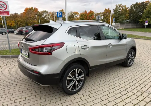 NISSAN Qashqai 1.2 DIG-T Tekna Xtronic