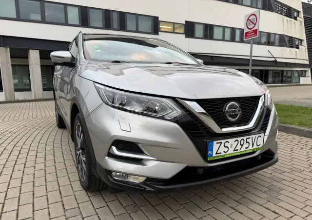 NISSAN Qashqai 1.2 DIG-T Tekna Xtronic