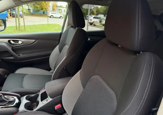 NISSAN Qashqai 1.2 DIG-T Tekna Xtronic