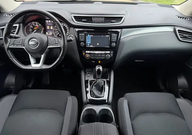 NISSAN Qashqai 1.2 DIG-T Tekna Xtronic