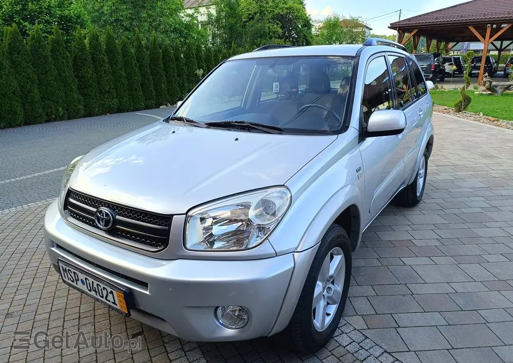 TOYOTA RAV4 