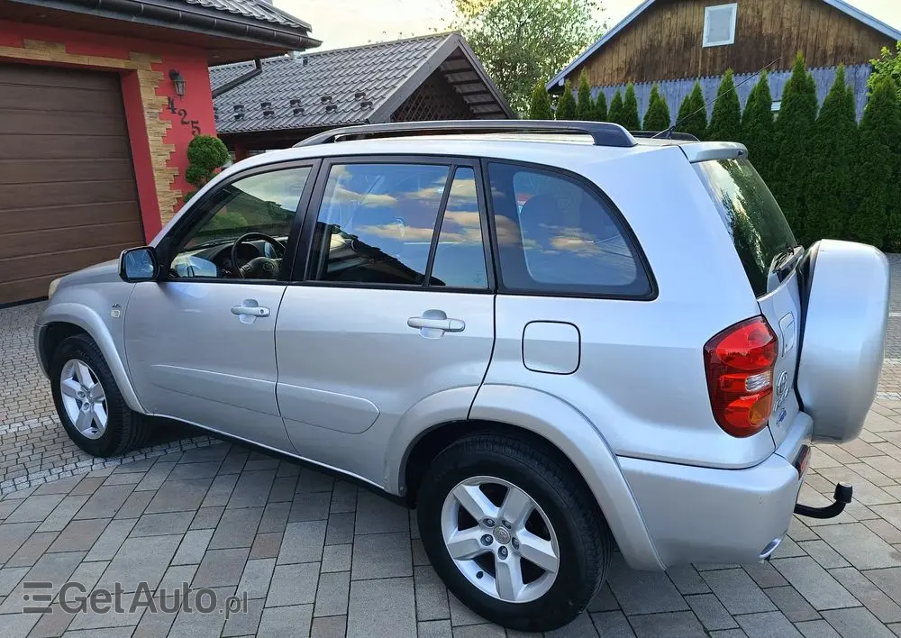TOYOTA RAV4 