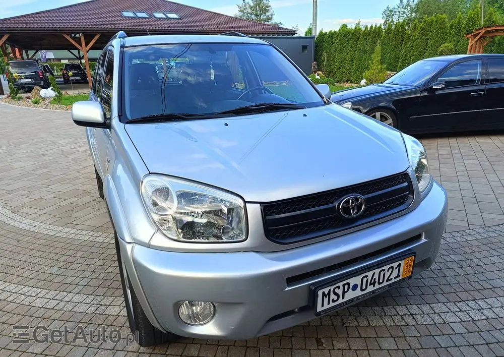 TOYOTA RAV4 