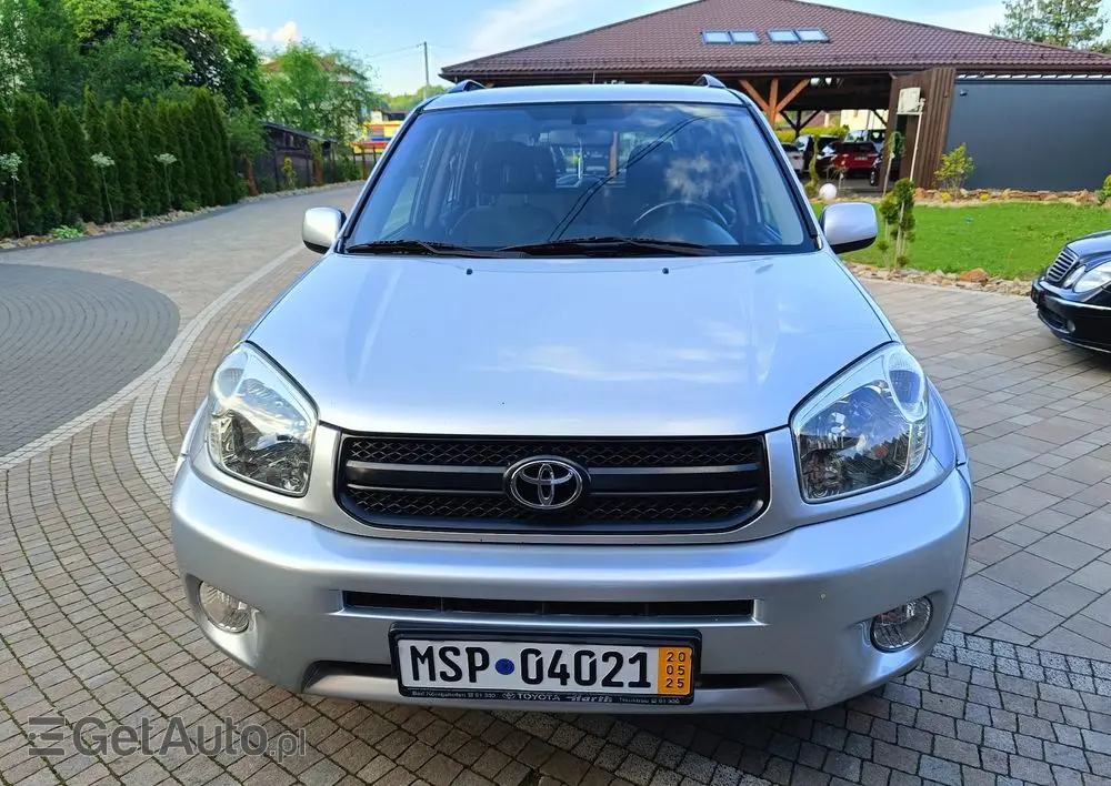 TOYOTA RAV4 
