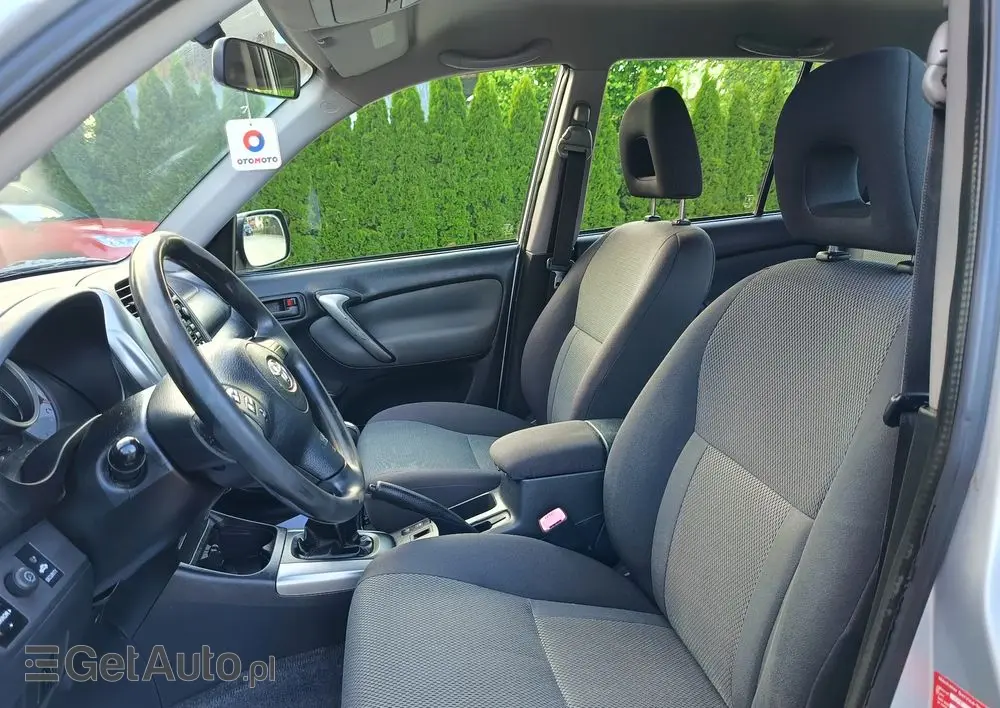 TOYOTA RAV4 