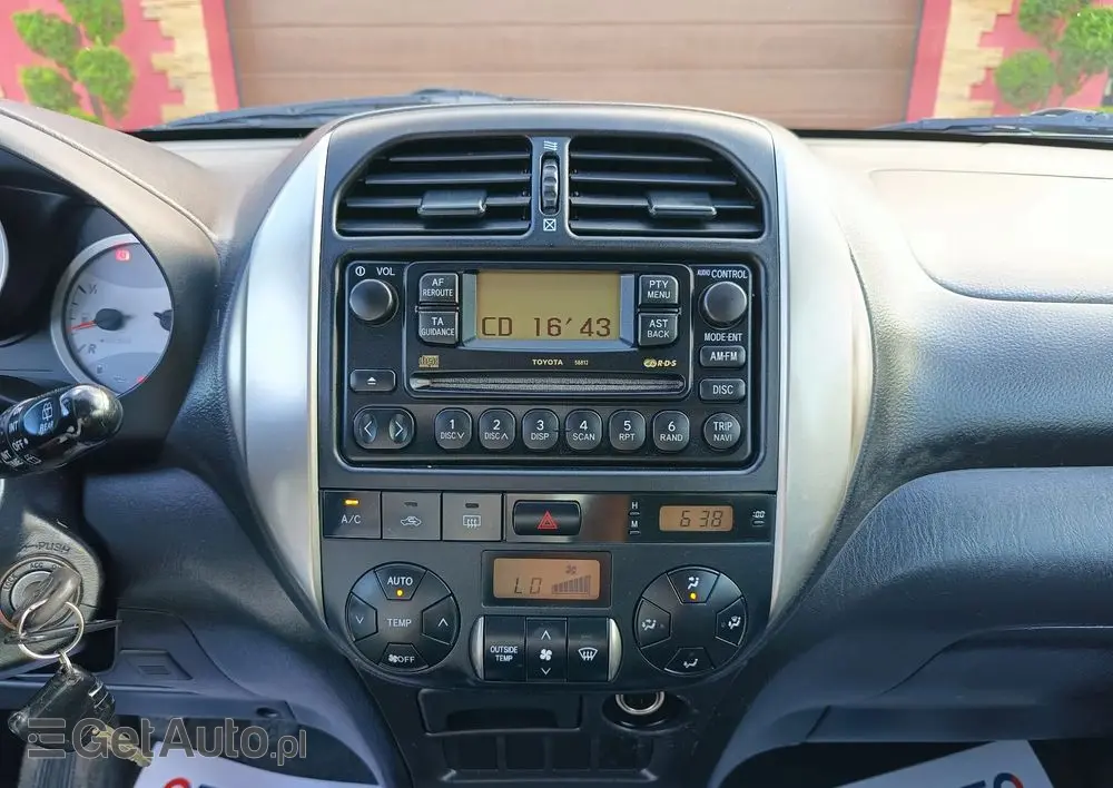 TOYOTA RAV4 