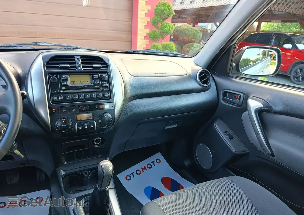 TOYOTA RAV4 