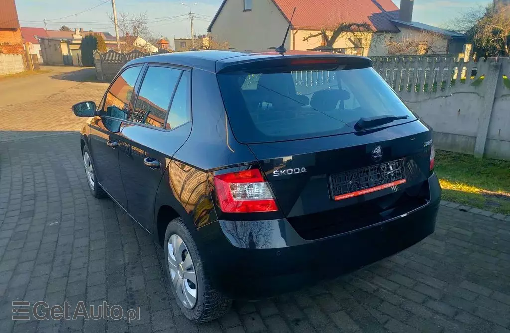 SKODA Fabia 